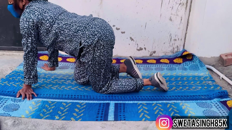 Swetasingh: Aku bawa istriku ke atap dan ngentot memeknya habis-habisan