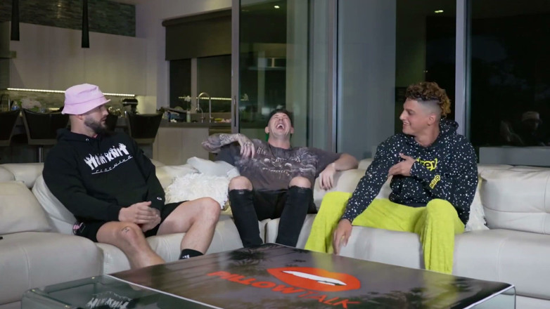 Pillow Talk: S＊x Orgies with Andreas Eskander