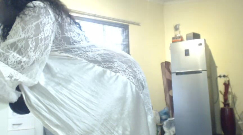 Legendary Booty Overdose: Fat Ass BBW Stripteasing och titsplay