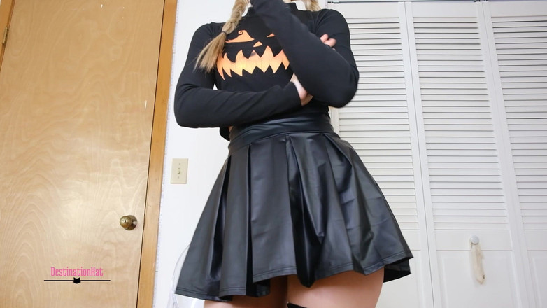 Destination Kat: Selama-lamanya pancut dalam kesucian