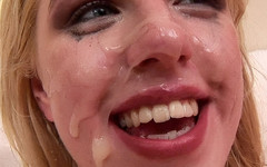 AproductionA: Eve blonde - cewek rambut pirang jilat muka dan mandi emas...