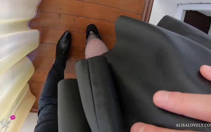 Alisa Lovely: Sexy babe in pantyhose sucks dick and fucking with boss