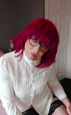 Juniperberi29: Rothaariges schätzchen im strumpf