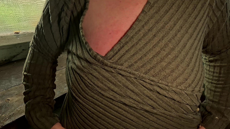 Bouncy Tits Action: Breasts Torment in the Workshop - It Bangs Loudly