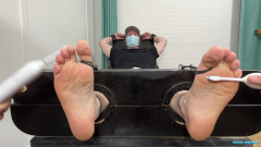 Ticklish Chubs: Une robin ronde chatouilleuse - partie 2