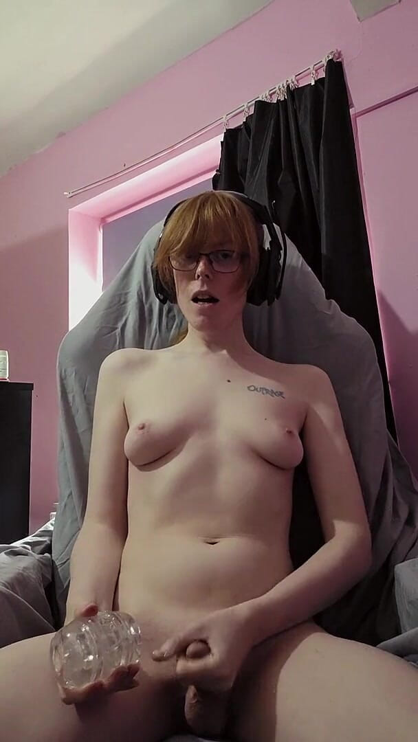 Princess Kitti: Jacking off with a New Fleshlight and Having Fun with...
