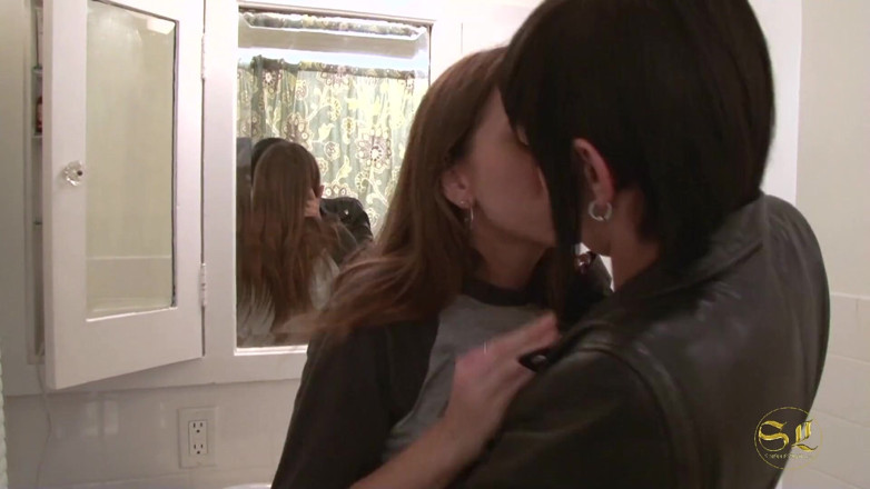 Sinful lesbian: You are so hot for me
