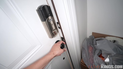 Filthy Kings: Nevlastní bratr sleduje můj obrovský zadek v POV