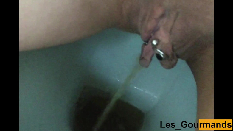 Les Gourmands: 첫 애널 섹스