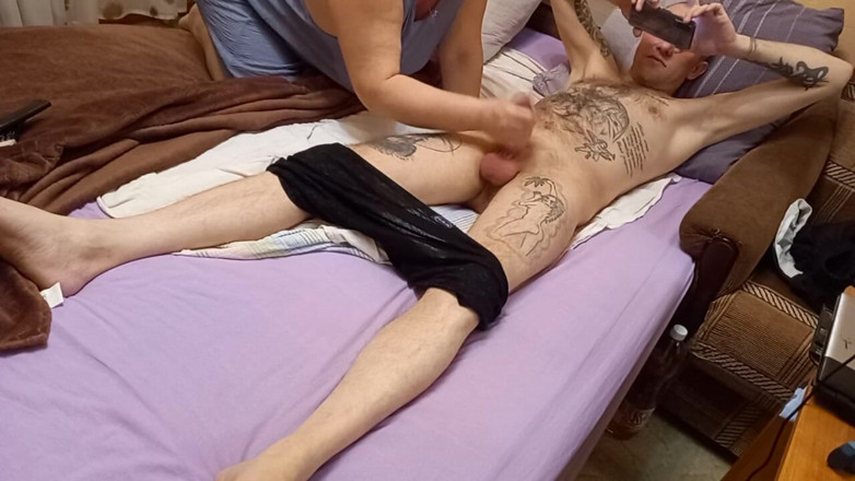 Zona901: 펌프 후, 시어머니 내 자지를 따먹어