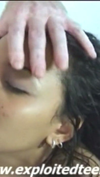 Exclusivo filipino amateur Penélope, piernas largas ninfómana le gusta follar duro, multi pos, semen en la boca y luego traga. Fab casero