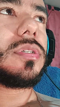 Sexy Colombian Man Urinating and Playing with His Foreskin