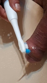 用肥皂的阴茎