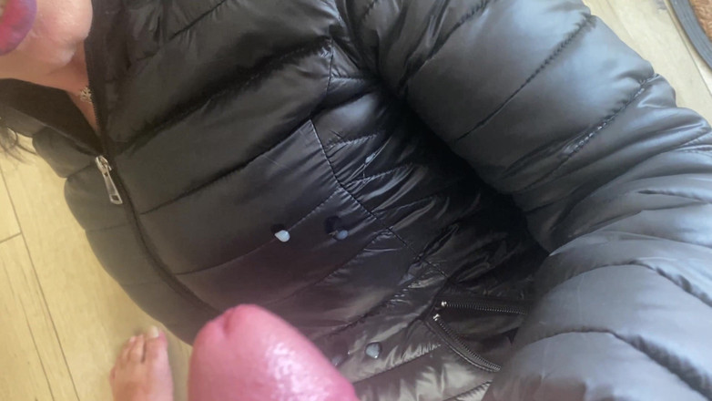 MilfyCalla: Potřebujete cukr od mého souseda