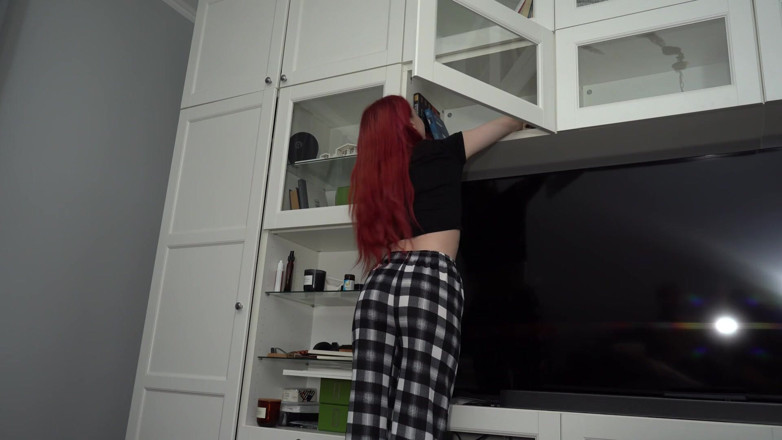 LoveHomePorn: Roșcata matură nu se poate opri din supt