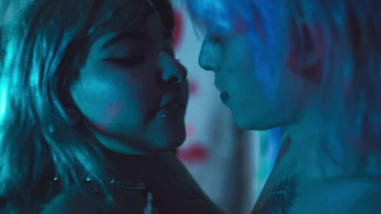 Quente club: Acidalia E Nath - เลสเบี้ยนระหว่างเพื่อน