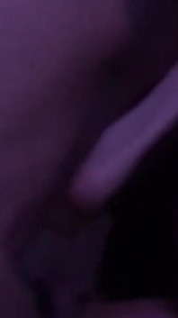 Kont wijd open met 2.pik en dildo