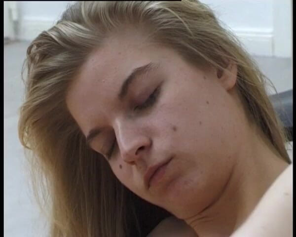 YOUR FIRST PORN: Pervers styvsystrar Cindy och Sandra