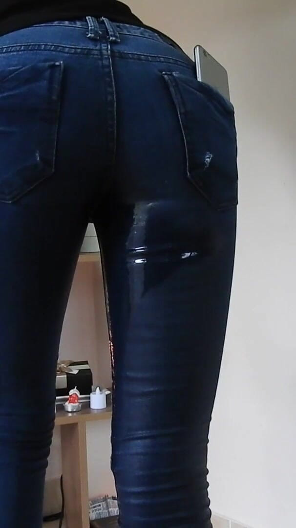 Sexy and Super Wet (Miss Anja)