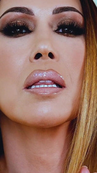 Kianna Dior Takes On Jovan Jordan Yang Menampilkan Jovan Jordan