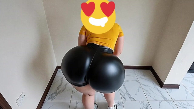 Xprohibidox1: Tengok thong cantik wanita bertetek besar ini!