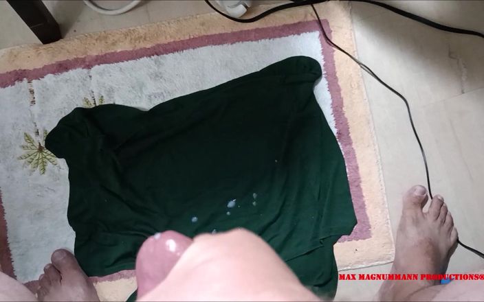 Max Magnummann: Großer, extra dicker schlauch schießt großes HD