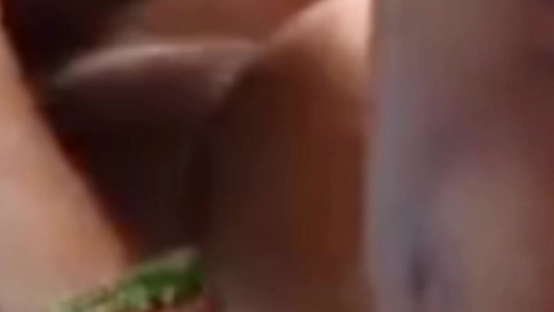 Desi Pro jacky: První sex s přítelem