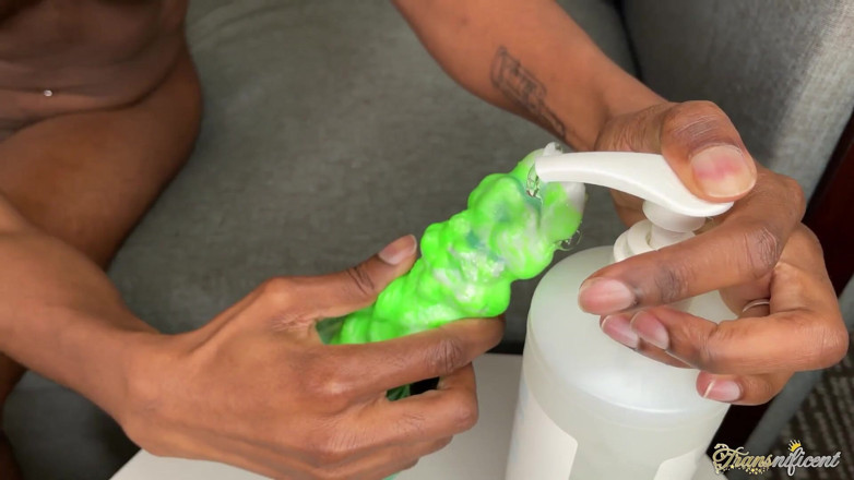 Transnificent: Revel in the Sexuality of Reve!