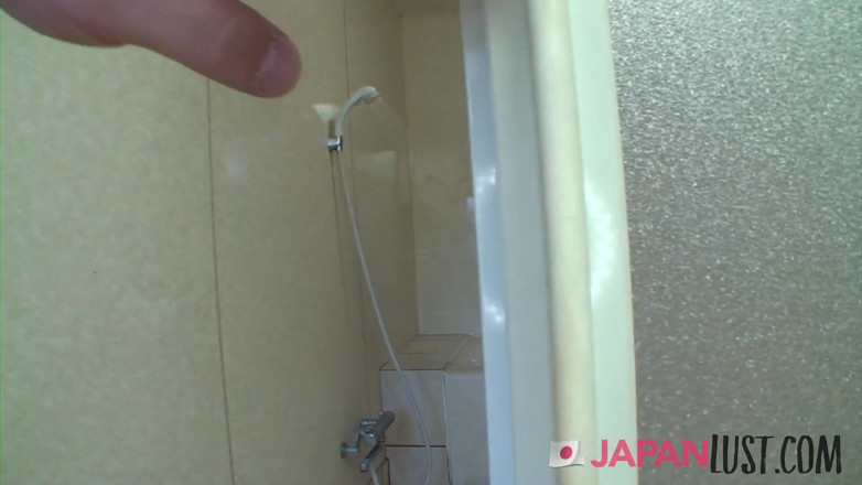 Japan Lust Gold: สาวญี่ปุ่นมือสมัครเล่นตัวเล็กโดนฉีดน้ำเงี่ยนเต็มหีในคลิป POV