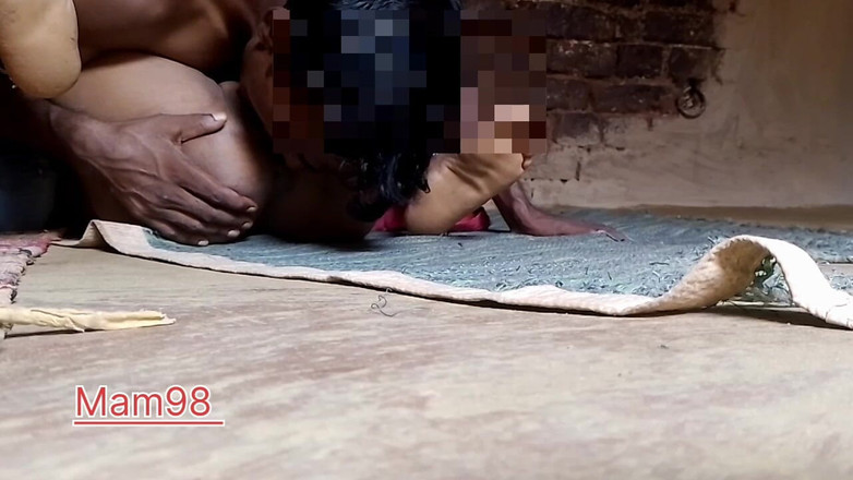 Deshi girl 9: Дезі пара спіймана на камеру вперше | Дивіться повне відео без зупинки".