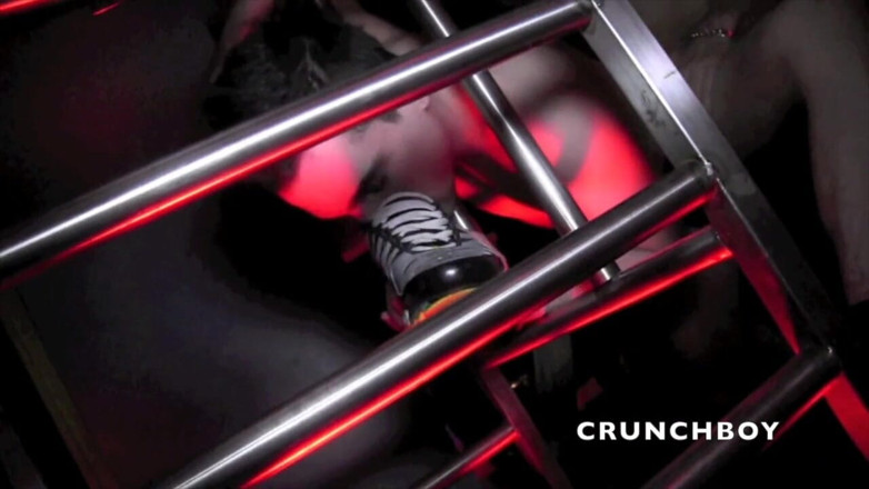 Crunch Boy: Cadela fodida em jockstrap por Jordan Fox