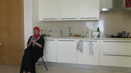 Souzan Halabi: 黎巴嫩人 Sharmota 想要一根大鸡巴来干她的菊花