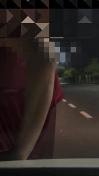 Bhabhi nóng bỏng đụ người lạ trên đường