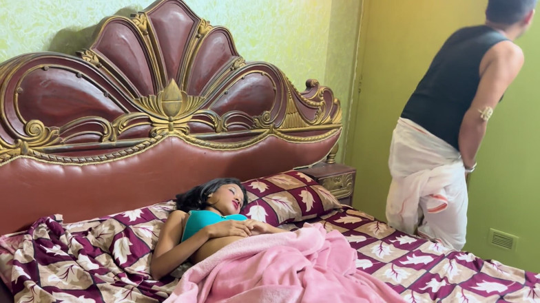 MrsEntertainer: Virgin Pussy Fucking with Her Step Daughter