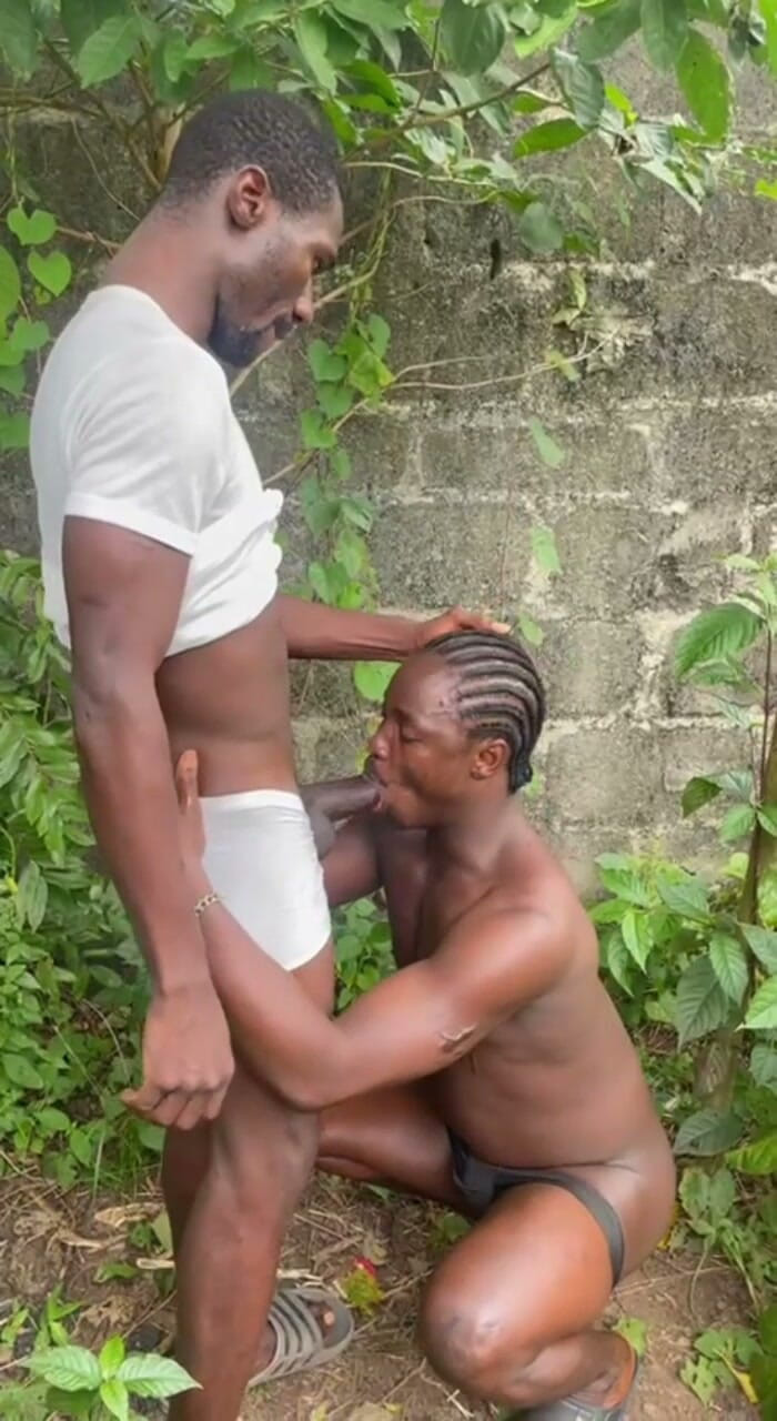 solomonnaija: Dieses Baby ging zur Farm, um großen Cassava zu erhalten