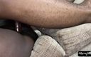 HornyVille: Товстушка відтрахана в місіонерському стилі на дивані