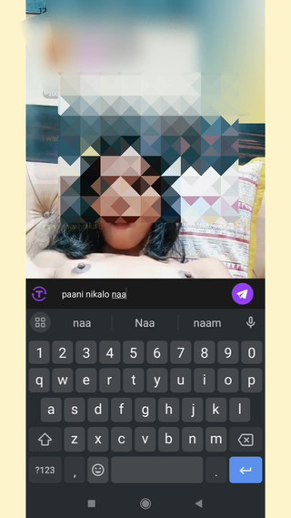 desi hot girl: Chat sexy cu apel video din India