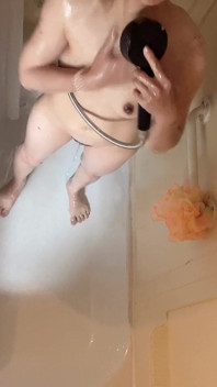 Vado a Farmi Una Doccia Nel Video Della Doccia
