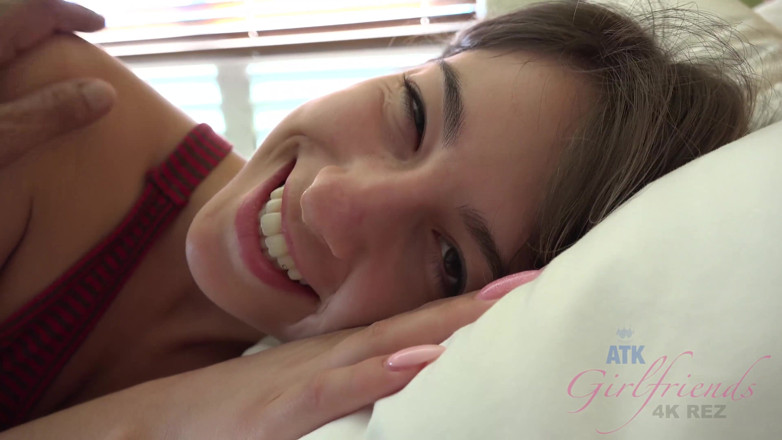 ATK Fans (Girlfriends): Vacances virtuelles à Kauai avec Kristen Scott, partie 1