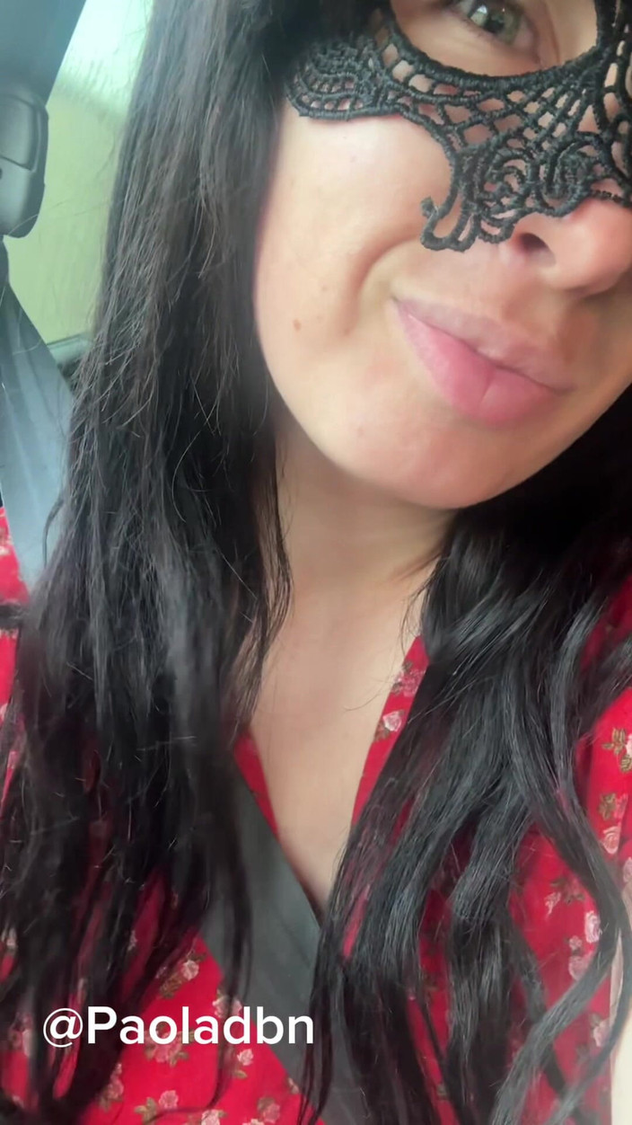 PaolaDbn: Минет в машине