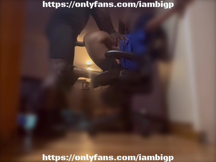 Soul Babiii: Er Fickte Mich Oben Und Gegen Die Wand