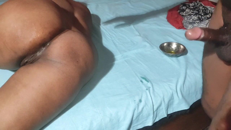 Seks: Sesso anale stretto della cameriera hindi calda in hindi, video...
