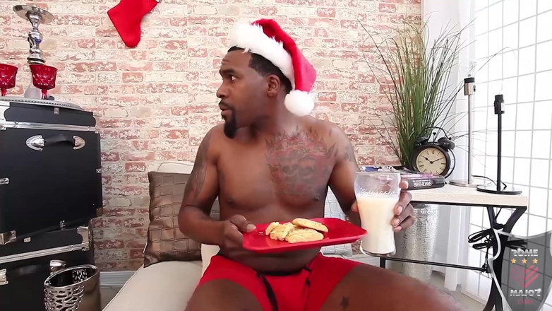 Rome Major: Rome Major gets a X-Mas blowjob from Angelina Castro
