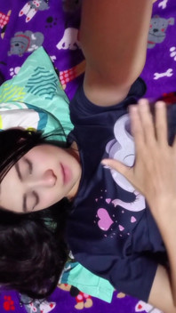 Gadis remaja imut latina