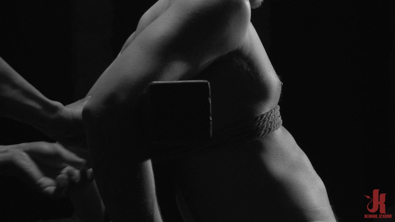 Kink Men Classics: Cody winter: painslut plågad