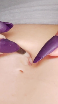 Pov Belly Button Worship: Mia Hope Mengeksplorasi Belly Button Mars Sendirian