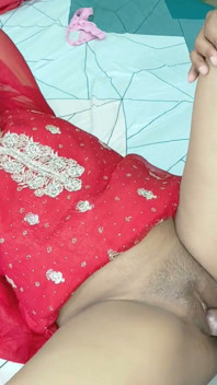 Romansa bahu-sasur desi India, sasur ji desa ngentot keras bahunya saat dia sendirian di rumah audio hindi