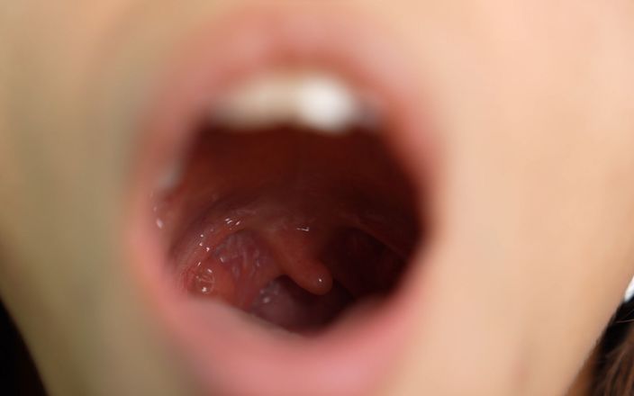 Pantera Nika: Ich zeige dir den Uvula-fetisch extrem aus nächster nähe