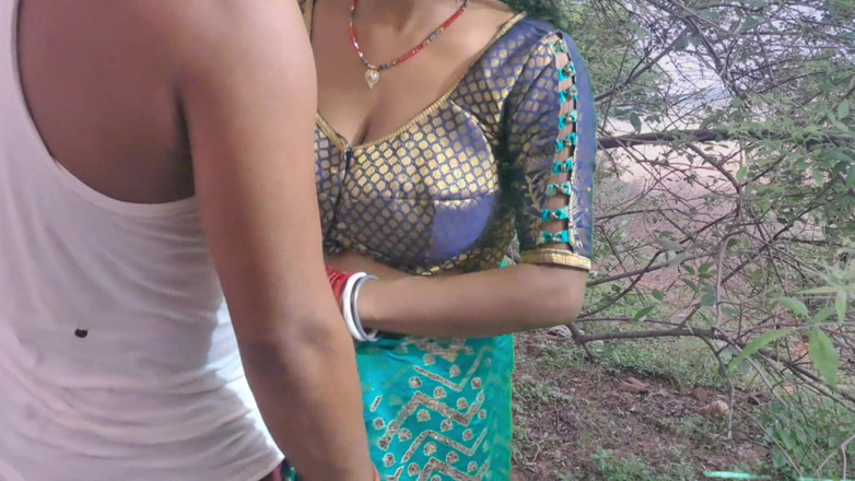 Trilokinath: Indisch dorp Bhabhi in het bos