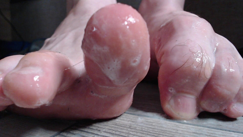 Hunky time: Feet and Drool